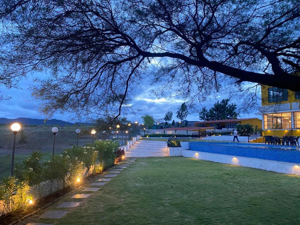 Arc Resort, Shirwal Jaigaon Bagian luar foto