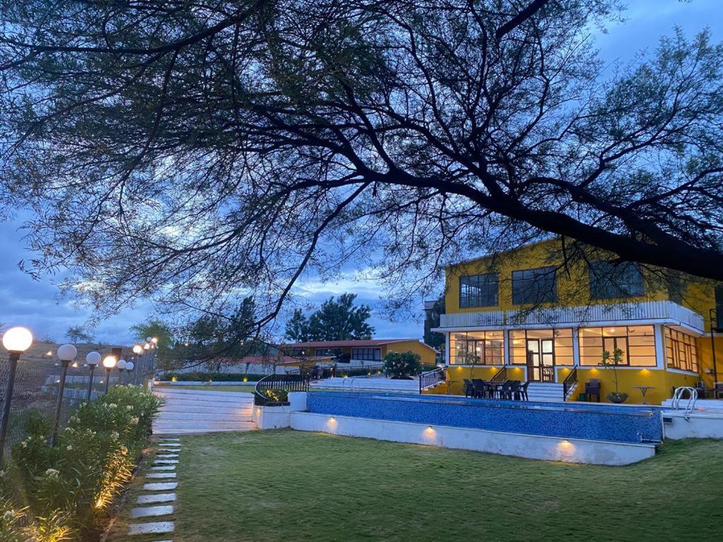 Arc Resort, Shirwal Jaigaon Bagian luar foto